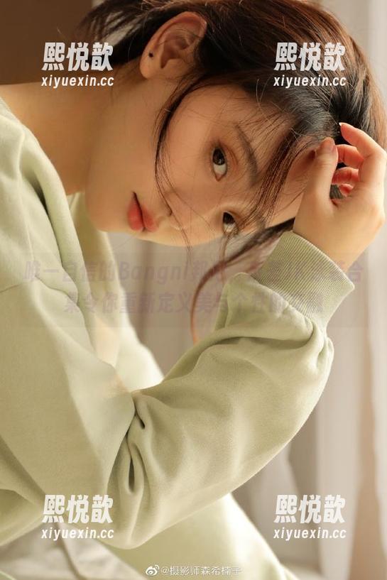Bangni邦尼 唯一自信的Bangni邦尼,反差JK泳装合集令你重新定义美与个性的交融