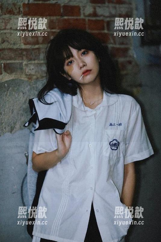 CANDY糖果画报-琳琳ailin CANDY糖果画报 - 发现琳琳ailin夏日的美丽瞬间:高清写真作品集带你走进清新世界