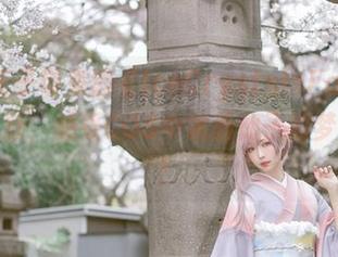 ElyEE子带来的《IceCrystslsFairy》新作更新，感受COS中冰晶仙子的梦幻魅力！