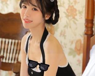 Feilin嗲囡囡 – 无法抗拒的林煊煊美脚全集，作品趣味与美感兼具！