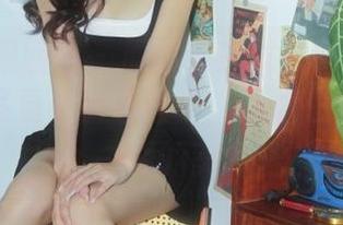 GIRLT果团网 – 原图独家发布：Miss琪的丝袜写真《裤里丝》，带你在线领略不一样的美。
