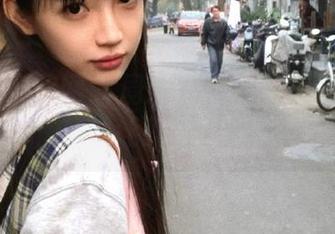 GIRLT果团网 – 周妍希女友写真：这样的套图，居然让我瞬间心动不已！