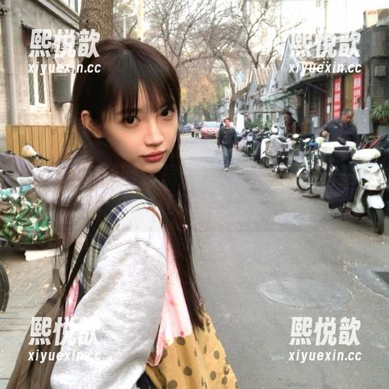 GIRLT果团网 - 周妍希女友写真：这样的套图，居然让我瞬间心动不已！