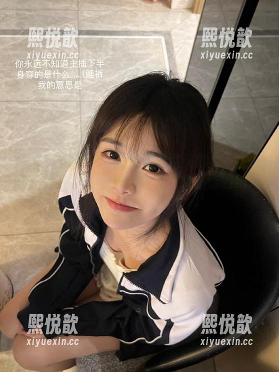 GIRLT果团网 - 没想到尹意纯的兔女郎写真，居然让人觉得是在看‘兔子版的绝地求生’！