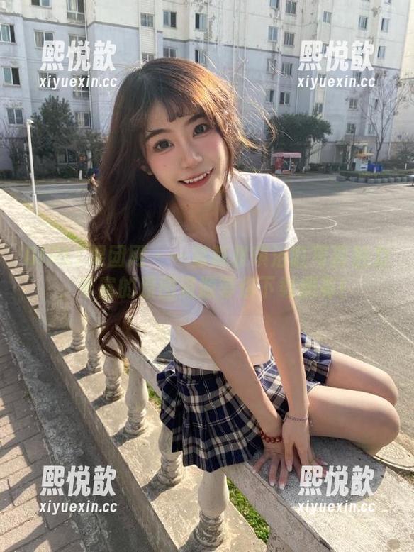 GIRLT果团网-莫雅琪 GIRLT果团网 - 一览莫雅琪浴缸写真魅力,丰富的原图资源等你下载拥有!