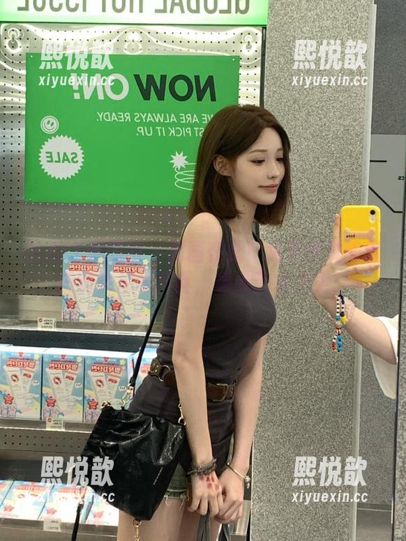 GIRLT果团网 - 原图在此！免费欣赏陈雅漫的死库水写真，感受艺术之美！