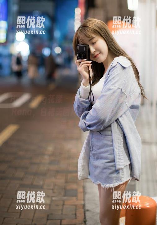 HuaYang花漾-小海臀Rena HuaYang花漾 - 无圣光氛围中的小海臀Rena,白裙美图尽显其独特魅力,令人流连忘返!