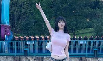 HuaYang花漾 – 在线游览筱慧的透明写真合集,捕捉每一个瞬间的极致之美