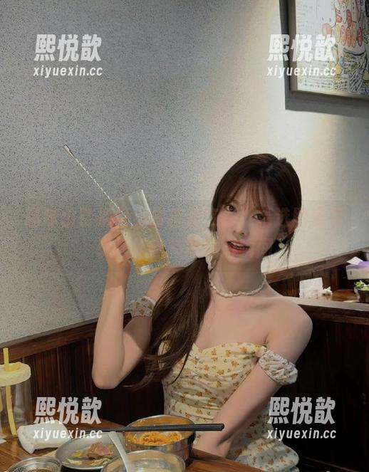 品味山茶摄影小模特第二季，精选图库呈现风格独特的精彩瞬间