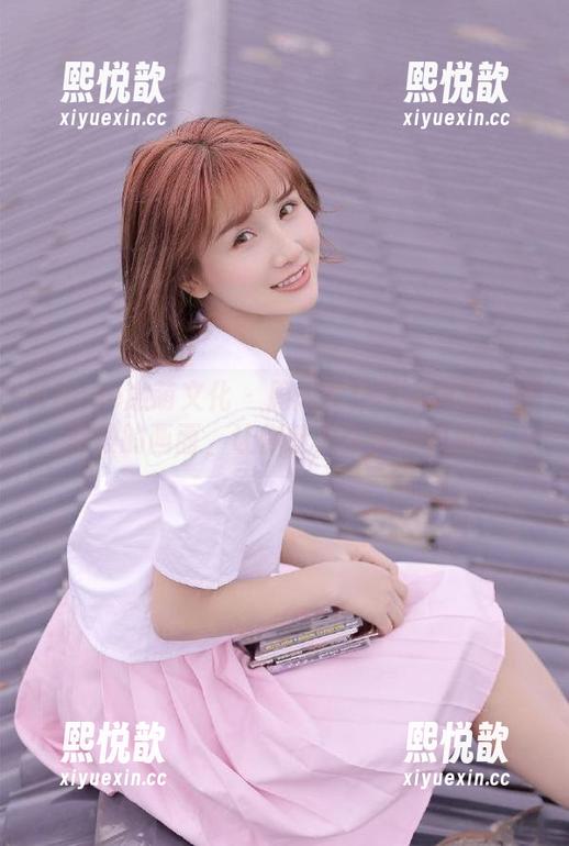 Kimoe激萌文化 - 周闻女仆写真图包：梦幻般的画面，让你迷失在视觉的海洋