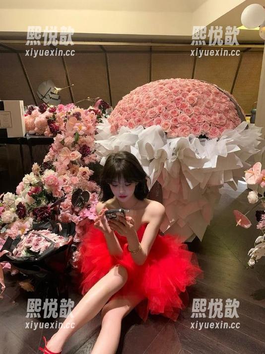 MFStar模范学院 - 每一张都像婚礼现场：多香子花嫁高清图集自嘲式展现青春