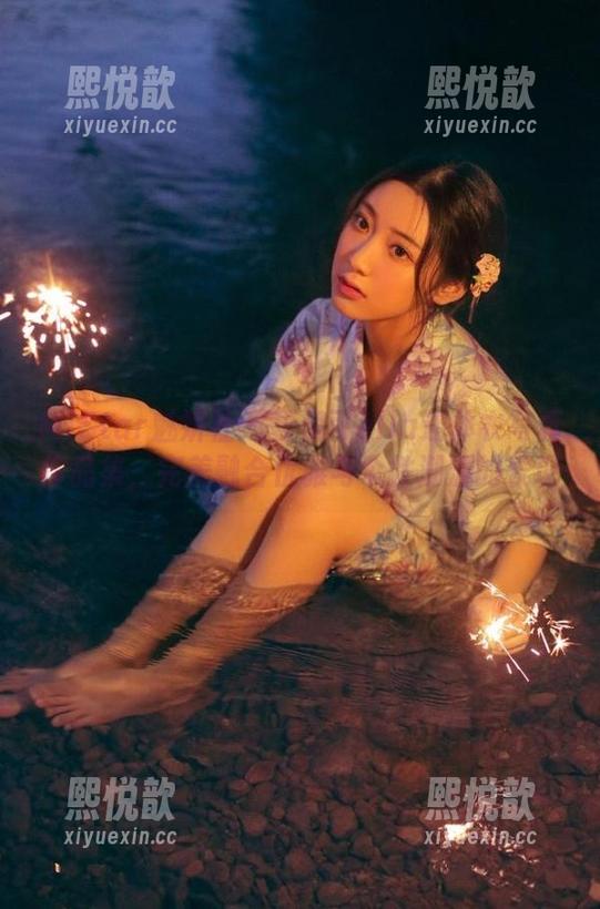 MiStar魅妍社 - 夏倪可ella连体衣写真作品集，完美融合优雅与个性潮流的表现