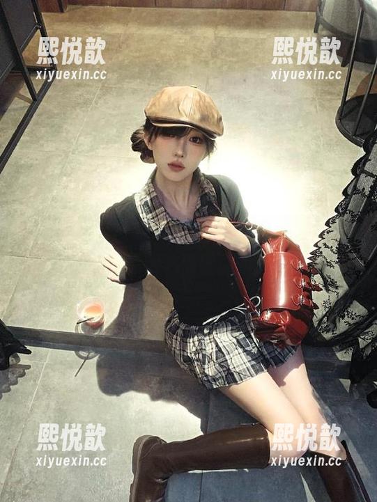 MintYe薄荷叶-Sukki MintYe薄荷叶 - 发现美的瞬间,Sukki网袜最新原图将颠覆你的视觉感受