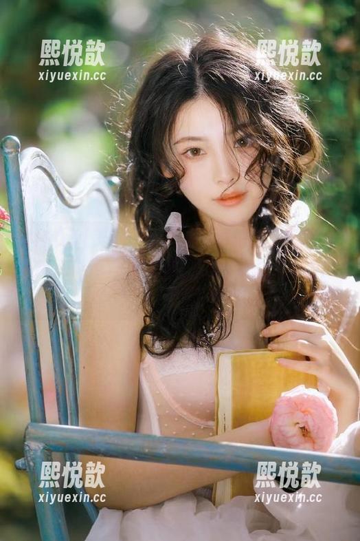MyGirl美媛馆 - 高清写真精选：田芯娜Angel与裤里丝携手展现极致魅力与时尚态度