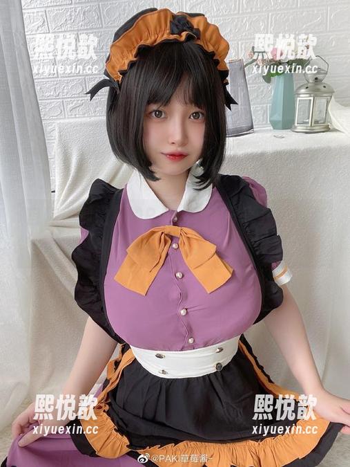 自称“御姐”的PAKI酱，分享我的写真集与萌态人生