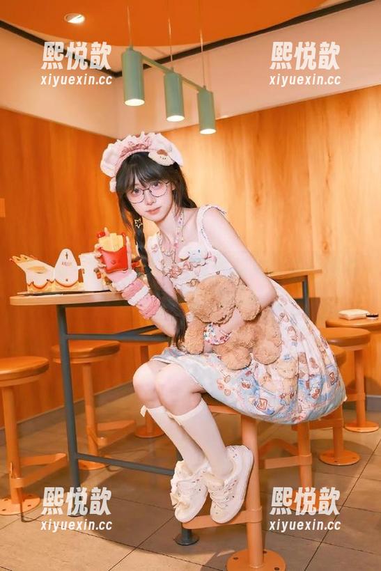 PANS摄影 - 韩美轩连衣裙写真集：网盘中不可错过的甜美时光