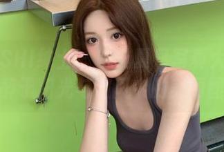 SHENSHI绅士 – 魅儿夏日写真大合集：沉醉于阳光与微风中的美丽图片