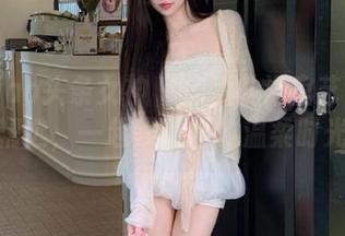 TouTiao头条女神 – 信悦儿浴室艺术写真精选，一起领略她的温柔时光