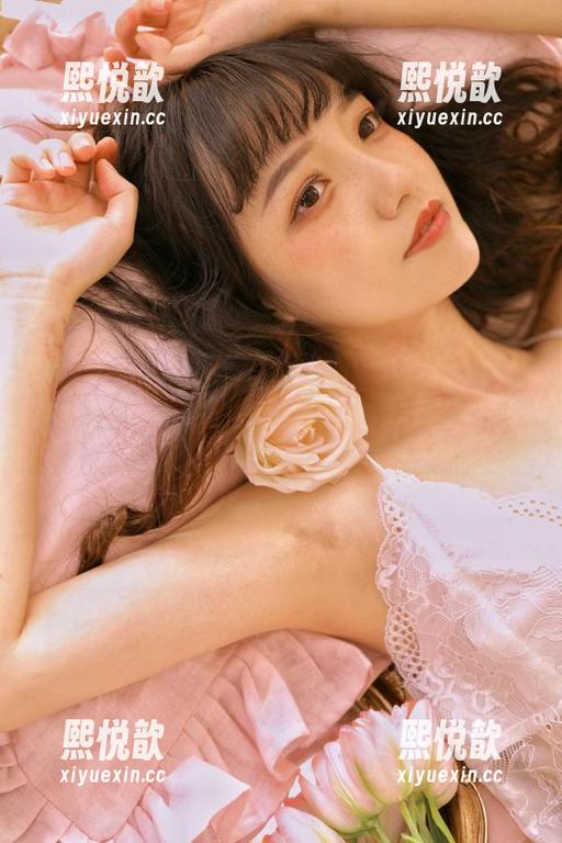 TouTiao头条女神 - 追寻每一个动作，杜菲菲私拍写真里的体操服魅力无限