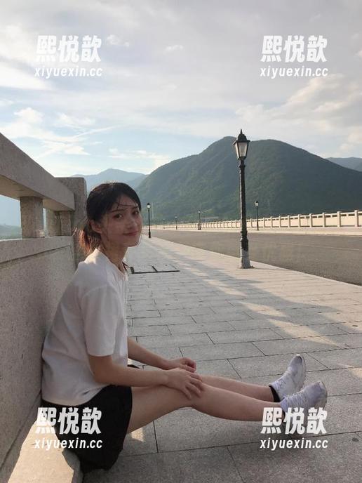 TouTiao头条女神-樊安妮 TouTiao头条女神 - 樊安妮私房美图上线,连衣裙专享视频带你感受优雅!