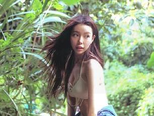 TouTiao头条女神 – 美会子牛仔裤作品集最新更新，展现个性与美丽，尝试新的时尚风貌！