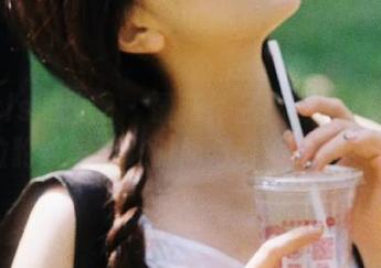 UGirls尤果网 – 最新作品揭秘!Zora若拉豹纹写真让时尚与自然交融共生