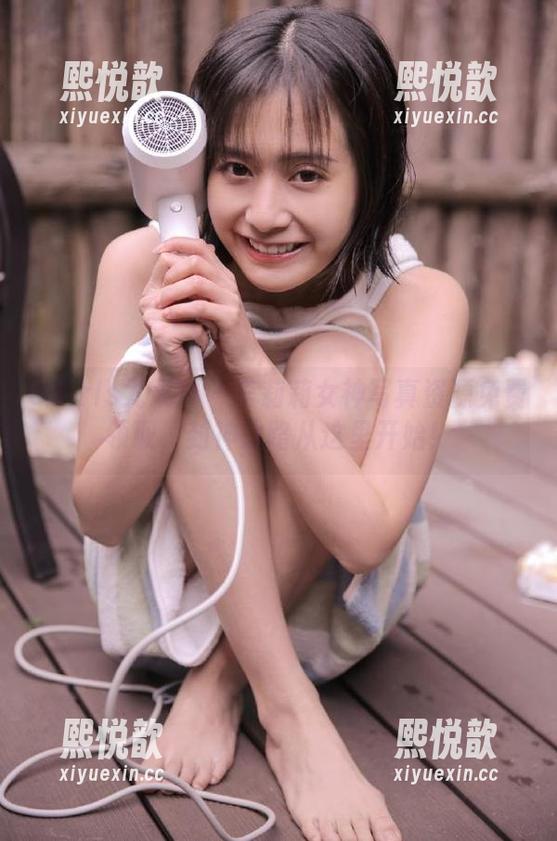 UGirls尤果网 - 李莉莉女神写真资源免费领取，封神之路从这里开始！