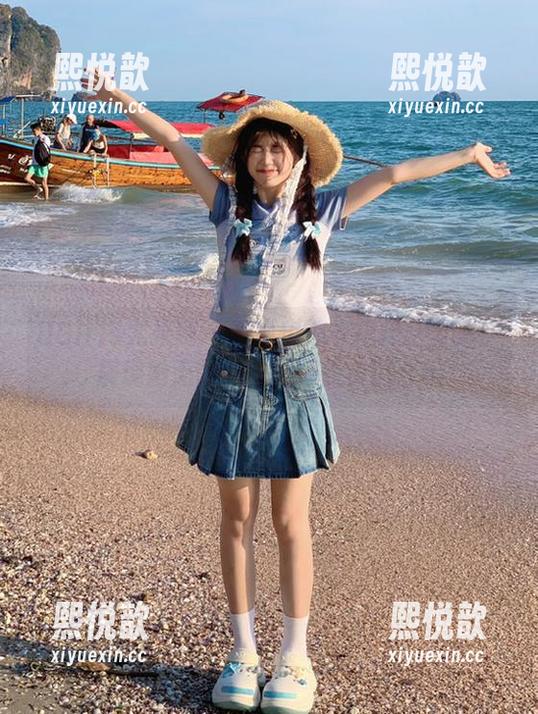 UGirls尤果网 - 萌琪琪连衣裙摄影全集：展现她无限魅力的精美套图合集