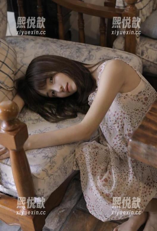 UGirls尤果网-金baby UGirls尤果网 - 金baby海边私拍:每一张套图都是对青春的礼赞与对美丽的赞歌