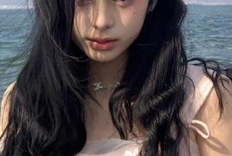 XIAOYU语画界 – 玥儿玥er的无圣光圣诞意境，分享她mesmerizing的图片与故事
