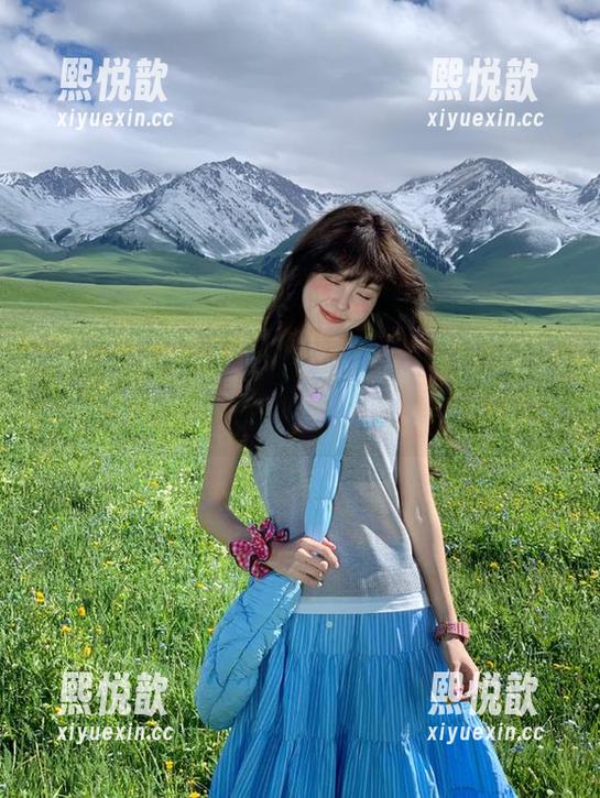 Xiuren秀人网 - 周波儿居家写真全套原图，记录下每一个动人的瞬间