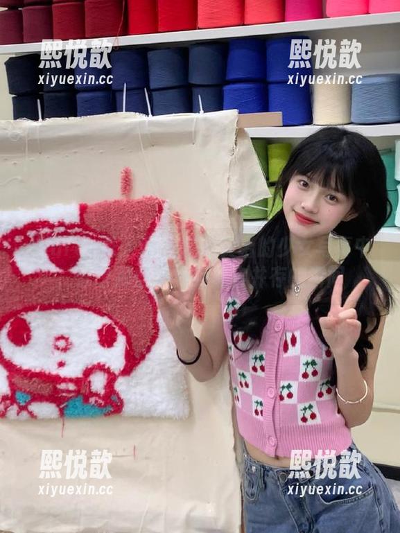Xiuren秀人网-唐安诺 Xiuren秀人网 - 在唐安诺的少女写真中,分享那些搞笑与真实并存的瞬间