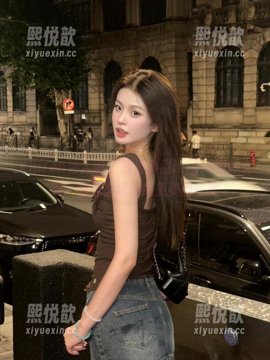 Xiuren秀人网 - 探索小甜angle婚纱之美：精选壁纸与绝美美图在此