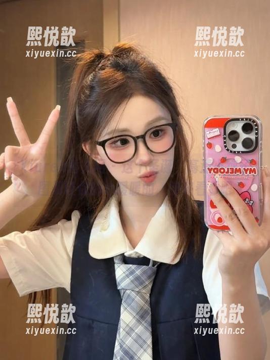 Xiuren秀人网 - 这个圣诞，高清小纯子图册让你的心暖暖的，快来看看吧