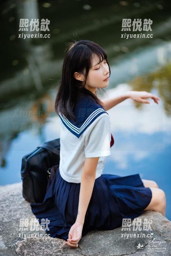 Xiuren秀人网 - 探索小雨baby的圣诞写真作品精选，感受冰雪与幸福的奇妙结合