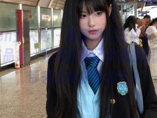 Xiuren秀人网 – 探索明日花桃桃职业装写真作品集,完美原图记录她的职场风范,带来全新视觉体验!