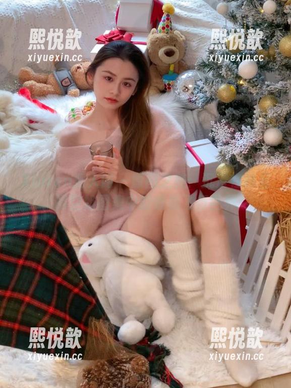 Xiuren秀人网 - 原图之美：沉浸在林星阑空姐图集中的唯美飞行世界