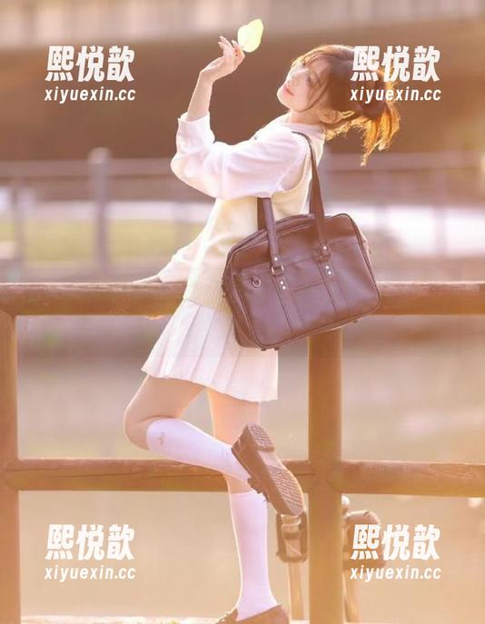 Xiuren秀人网-模特悦悦 Xiuren秀人网 - 模特悦悦私拍图包揭秘:每一件睡衣都是她的摄影艺术之作