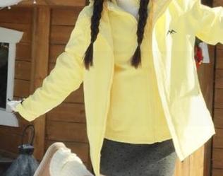 Xiuren秀人网 – 江真真的旅拍写真图集：每一张都是梦想与现实的碰撞！