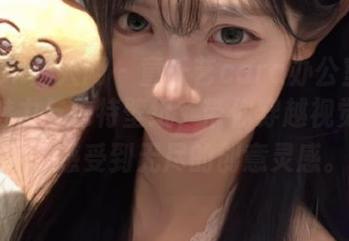 Xiuren秀人网 – 童千艺cara办公室中的写真魅力与独特壁纸，带你穿越视觉的边界，感受到无尽的创意灵感。