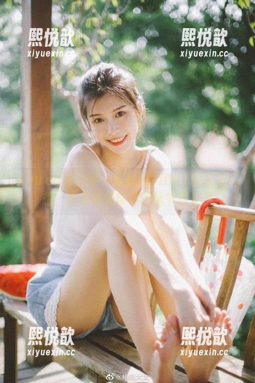 Xiuren秀人网 - 陈雅漫VICKY的圣诞幻想：高清图册带你领略节日魅力