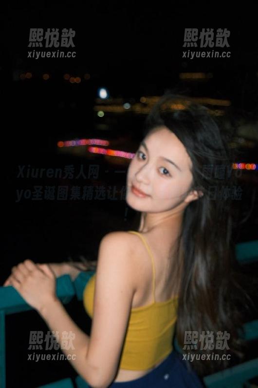 Xiuren秀人网 - 一场视觉盛宴，雨瞳Yoyo圣诞图集精选让你与众不同的节日体验！