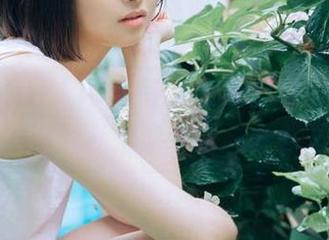 Xiuren秀人网 – 每一张美图都是故事，麦琪绫冰激淋私拍泳装的魅力无法被忽视