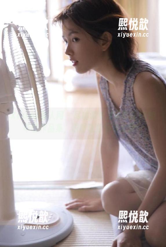 Xiuren秀人网 - 尽情游览龙泽美曦JK的华丽作品集，原图让你回味无穷！