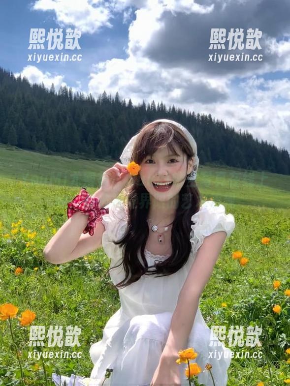 YouMi尤蜜荟-Sukki YouMi尤蜜荟 - Sukki镂空写真在线上线,打破视觉界限的艺术表现