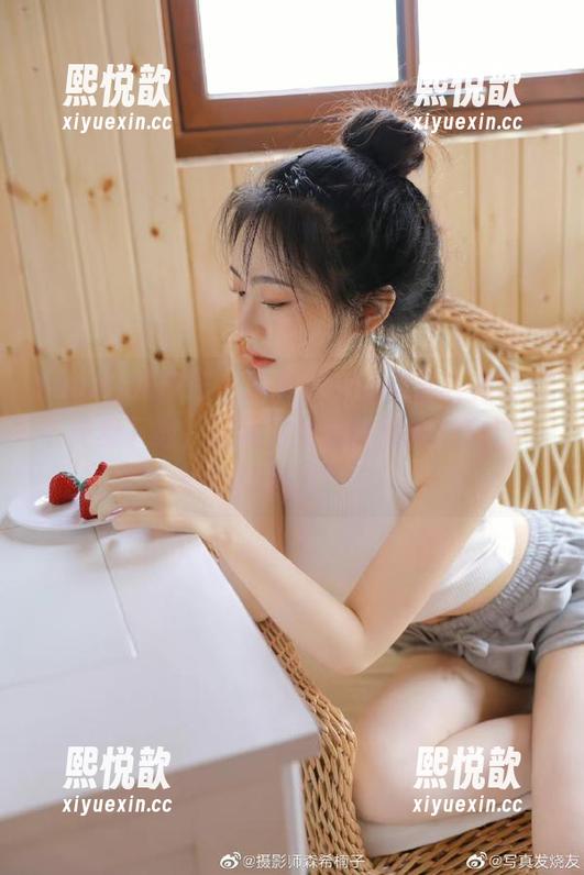 YouMi尤蜜荟 - 不柠bling的连衣裙图包，免费下载，让每一位女性都能找到自己的风格！