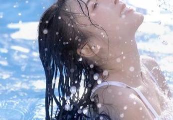 YouMi尤蜜荟 – 畅游菲儿beauty运动图集，丰富多样的资源让你感受运动美学的无限魅力，快来下载！