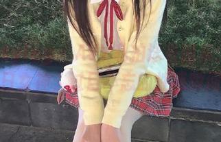 beautyleg – AVY私拍泳衣图集：化身夏日女神，过目不忘的性感瞬间！