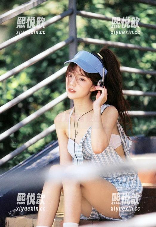 beautyleg - 高清呈现Jessie黑丝写真作品，散发无与伦比的气息