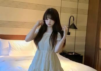 beautyleg – 在Lorraine的套装写真中,找到属于你的美图灵感!